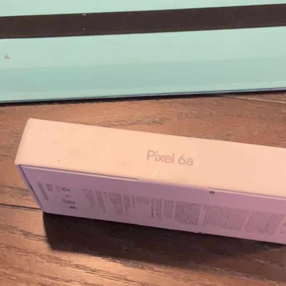 Google Pixel Charcoal Sleek Design Cell Phone
